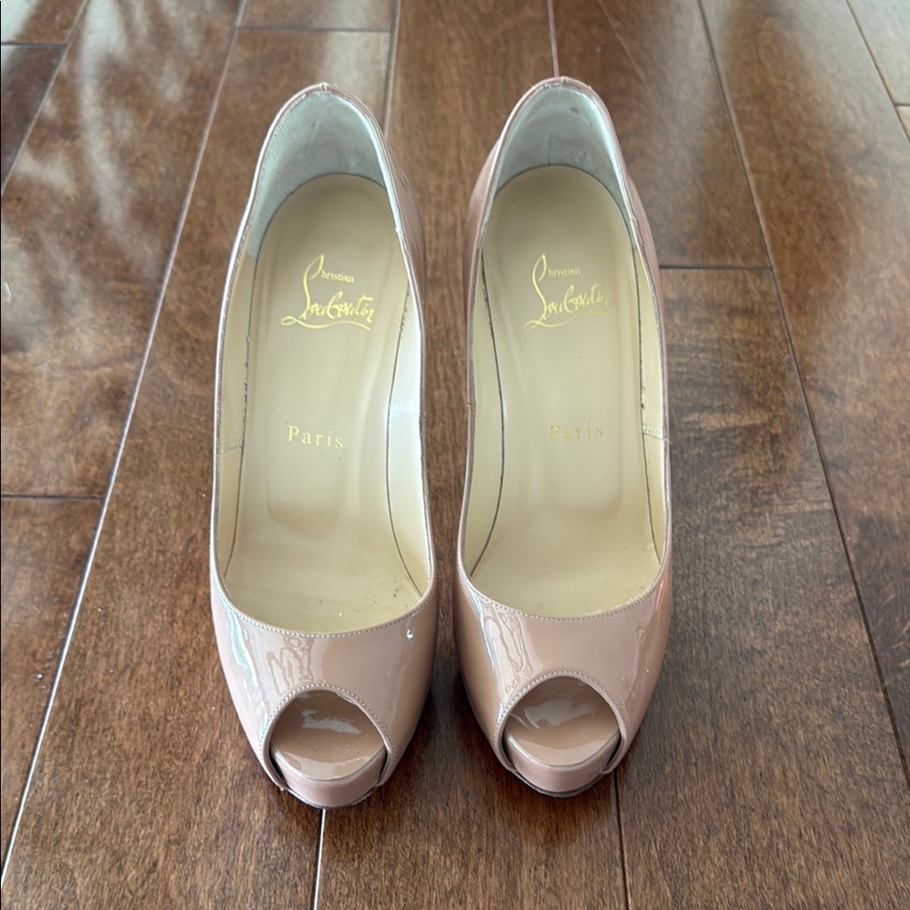 Christian Louboutin Cream Peep-Toe Heels